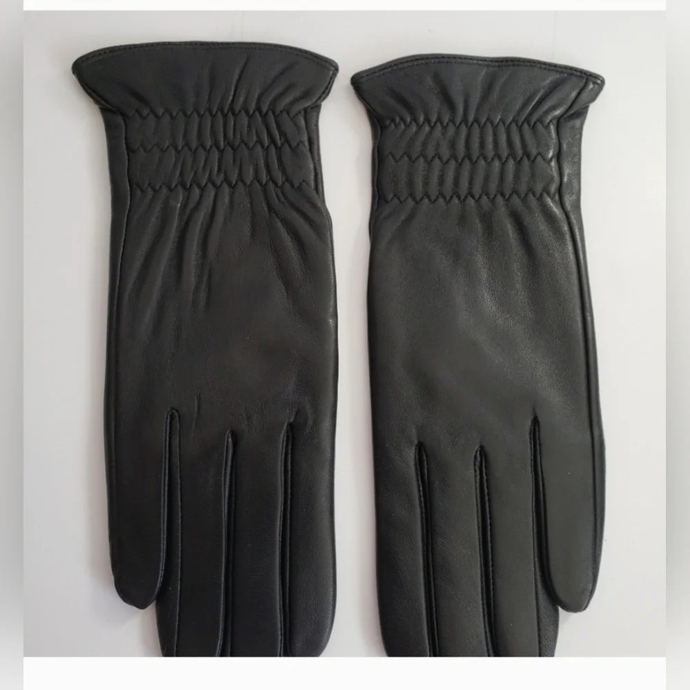 New in original pack Dsane Women Black Sheepskin Leather Cashmere Lining Gloves